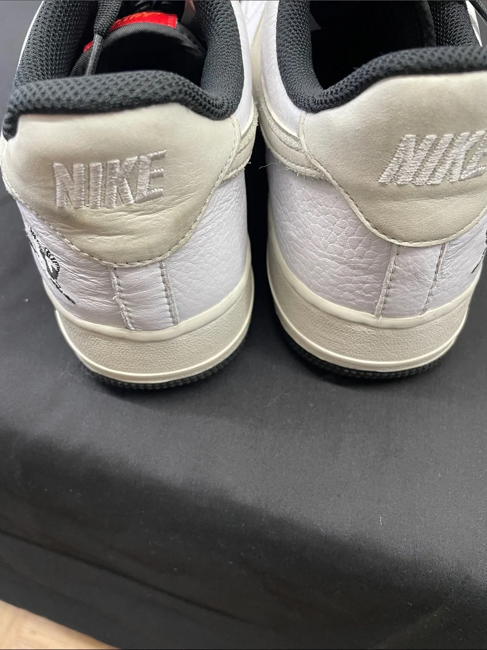 Nike classic low
